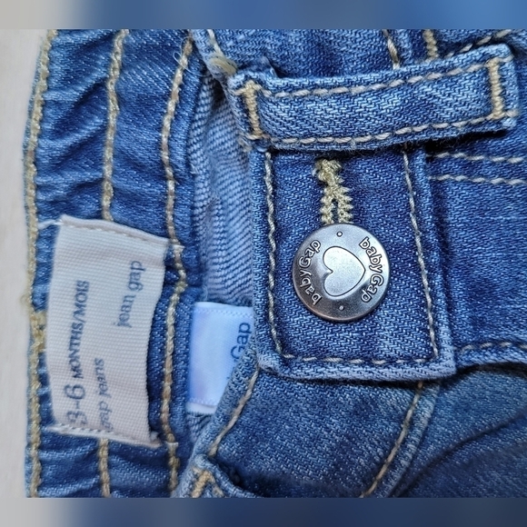 BABY Gap jeans | 3-6 month | heart knee detailing | - Picture 4 of 8